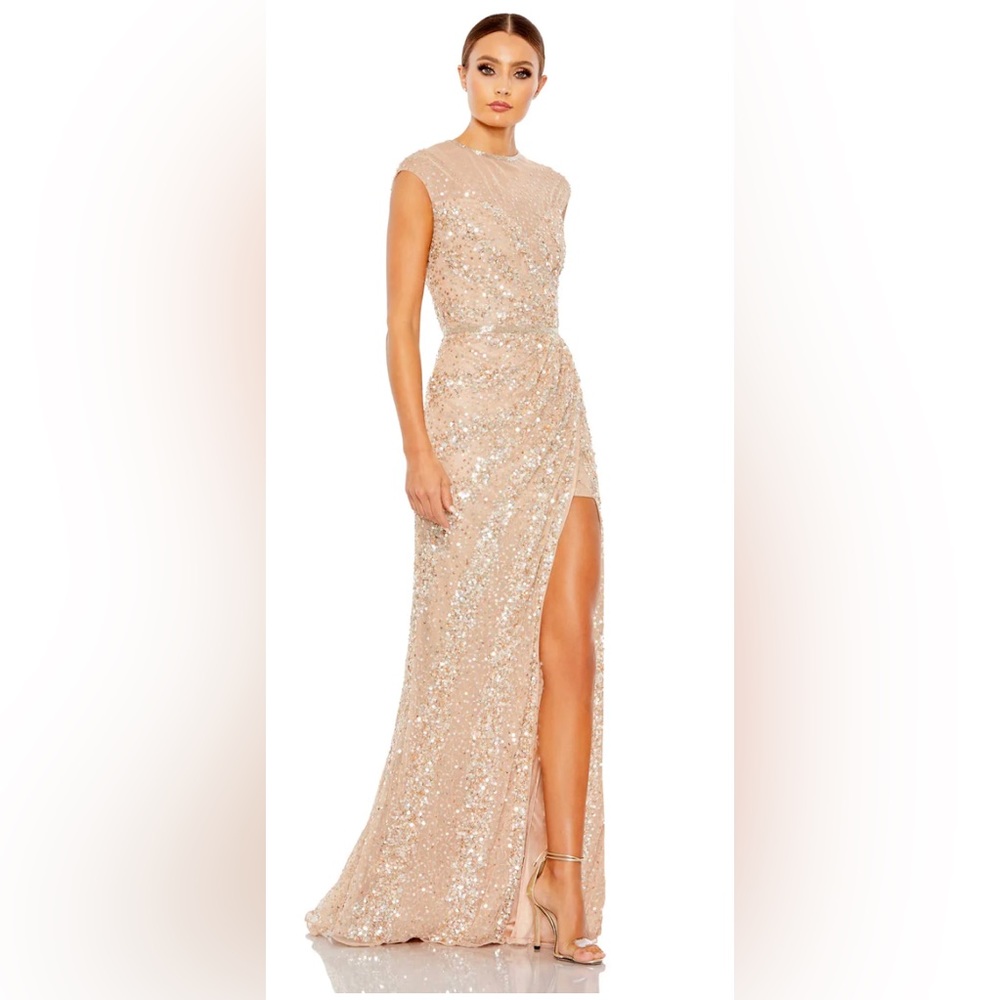*NWT* Beautiful Mac Duggal Nude Sequins Gown Style #5619